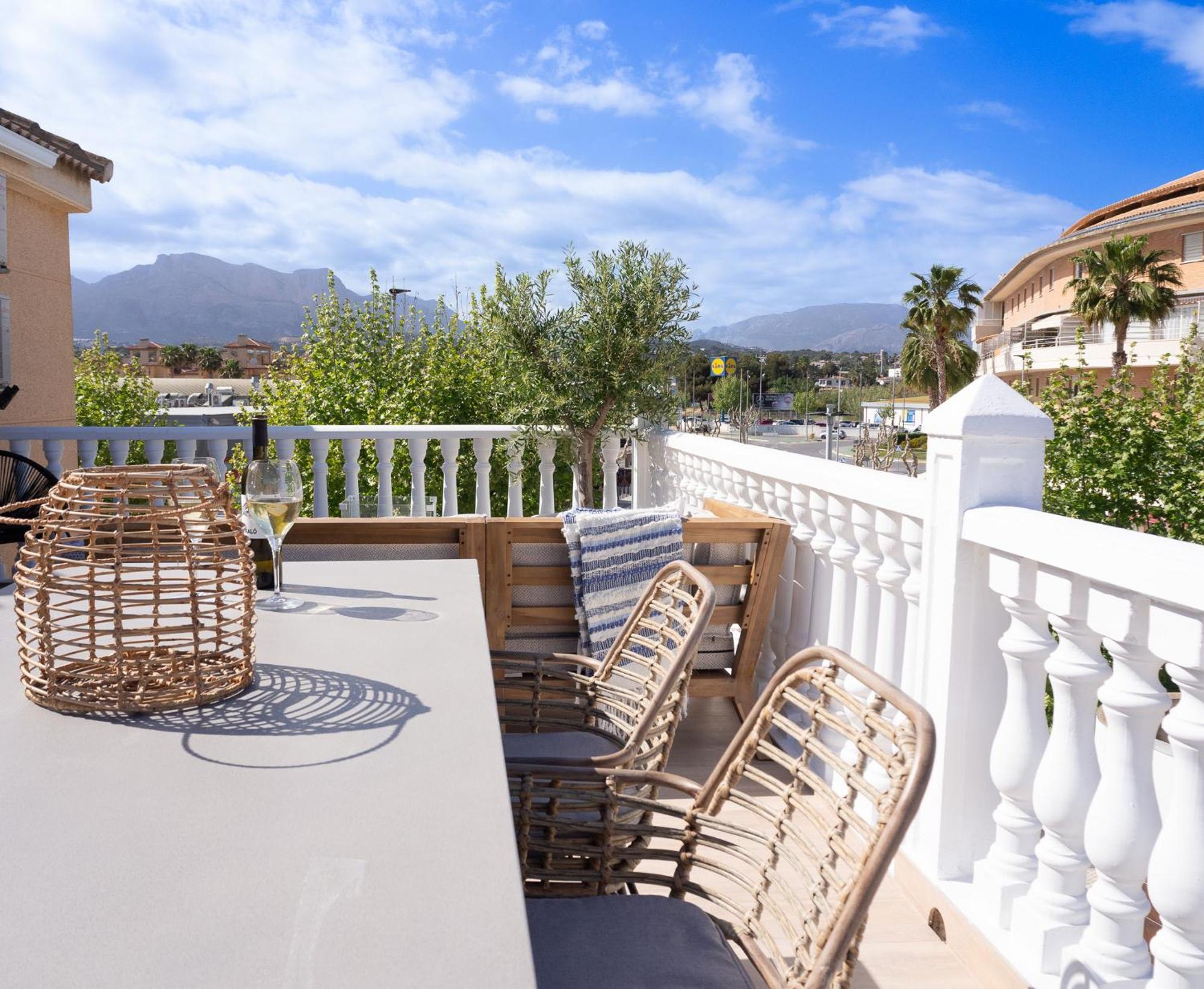 Casa Naru Albir, Duplex Appartement Met Ruim Terras En Buitenkeuken El Albir ภายนอก รูปภาพ